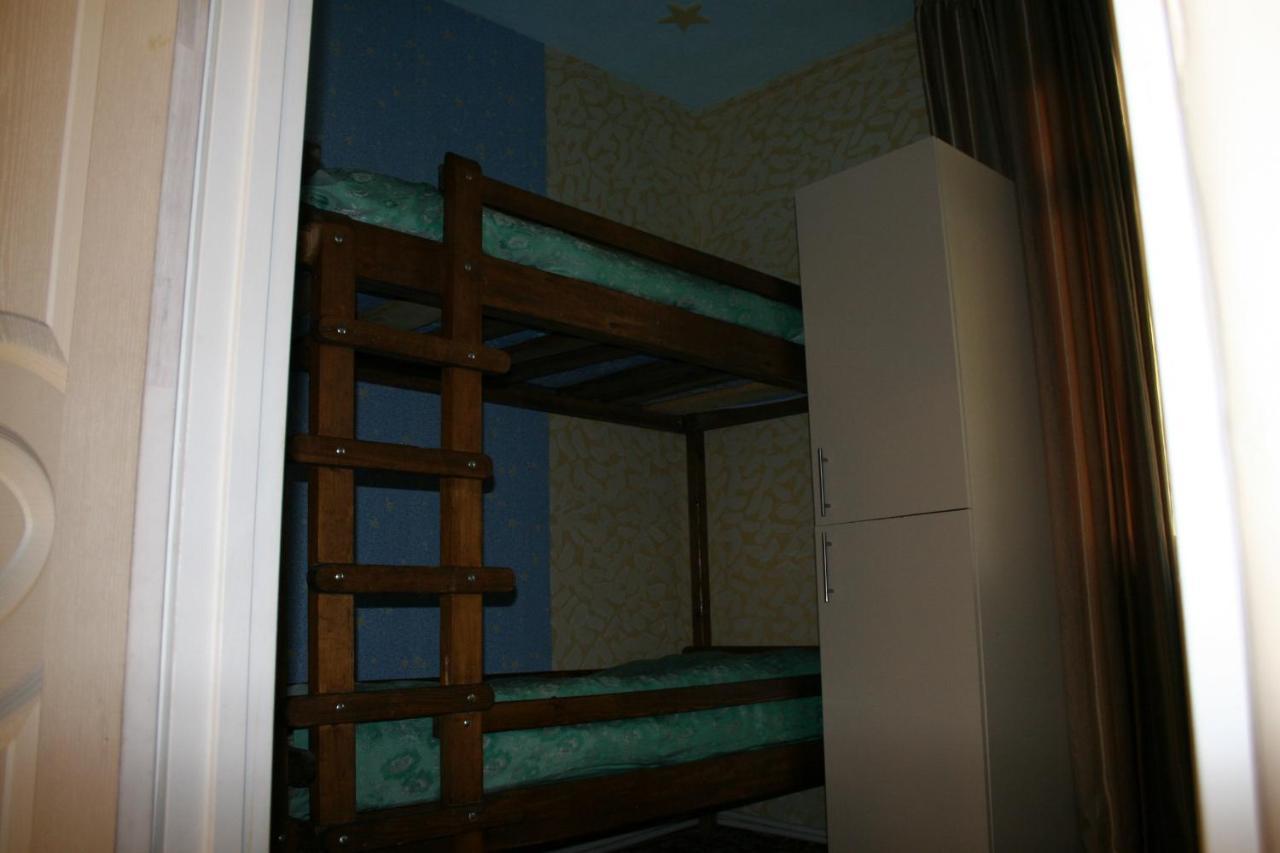 Guest House Nima Borjomi Exterior foto